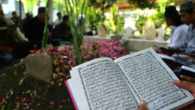 Doa untuk Kedua Orang Tua yang Telah Meninggal