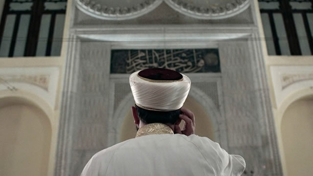 Bacaan Bilal dalam Shalat Tarawih dan Jawabannya