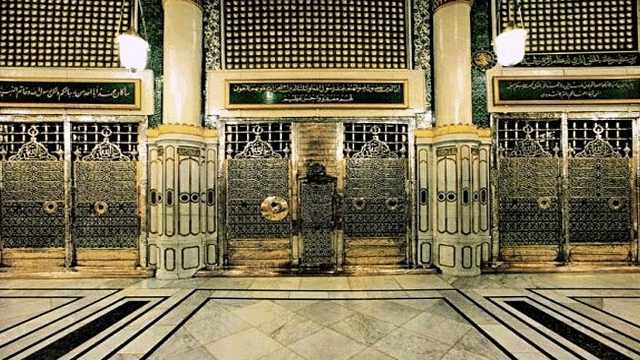Lafal Salam di Makam Sayyidina Abu Bakar dan Sayyidina Umar