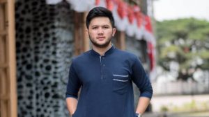 Adab dan Cara Berpakaian Laki-laki dalam Islam