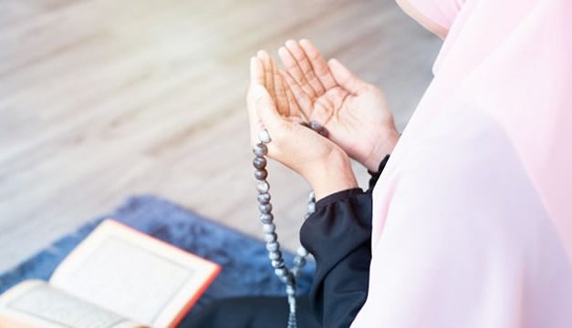 4 Amalan yang Bisa Mengundang Cinta Kasih Allah