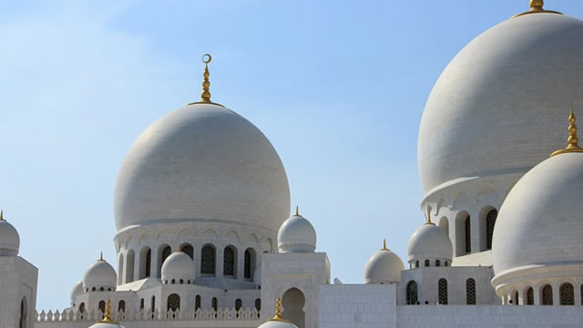 5 Amalan Sunnah di Hari Jumat yang Danjurkan Nabi Muhammad SAW